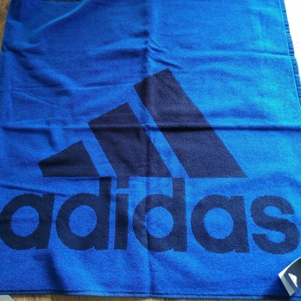 NWOT ADIDAS TOWEL